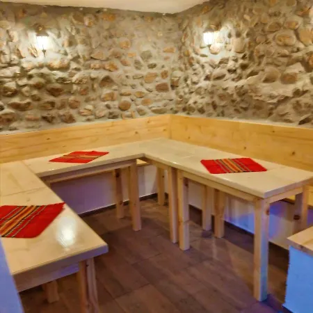 Konukevi Vibo Sapareva Banya